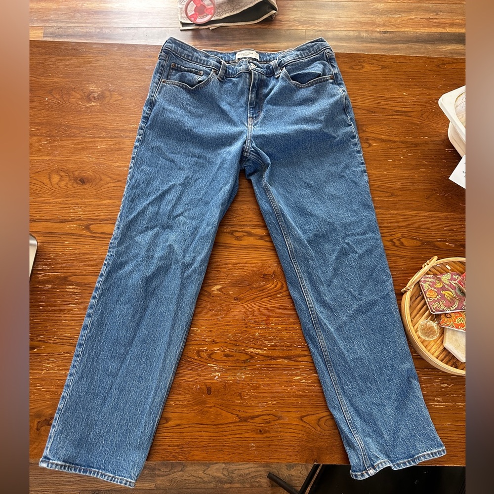 Abercrombie & Fitch 90’s straight mid rise jeans